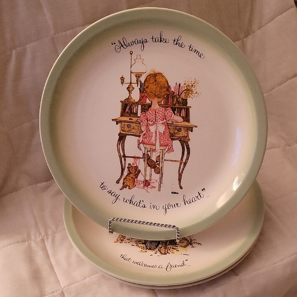 Vintage Holly Hobby Collector's Wall Plates.  Set of 3.  10 1/2"